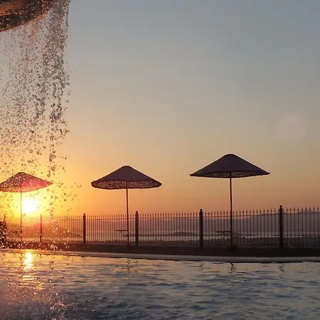 Sundial Hotel & Restaurant 호텔 *