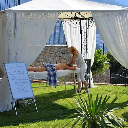 Sundial Hotel & Restaurant Otel